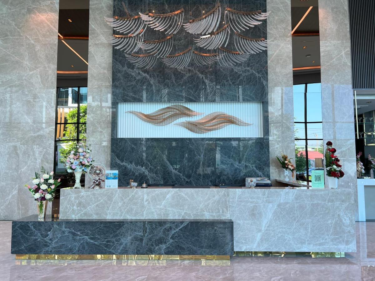 Crystal Srivaree Suvarnabhumi Hotel Ban Khlong Bang Krathiam Eksteriør billede