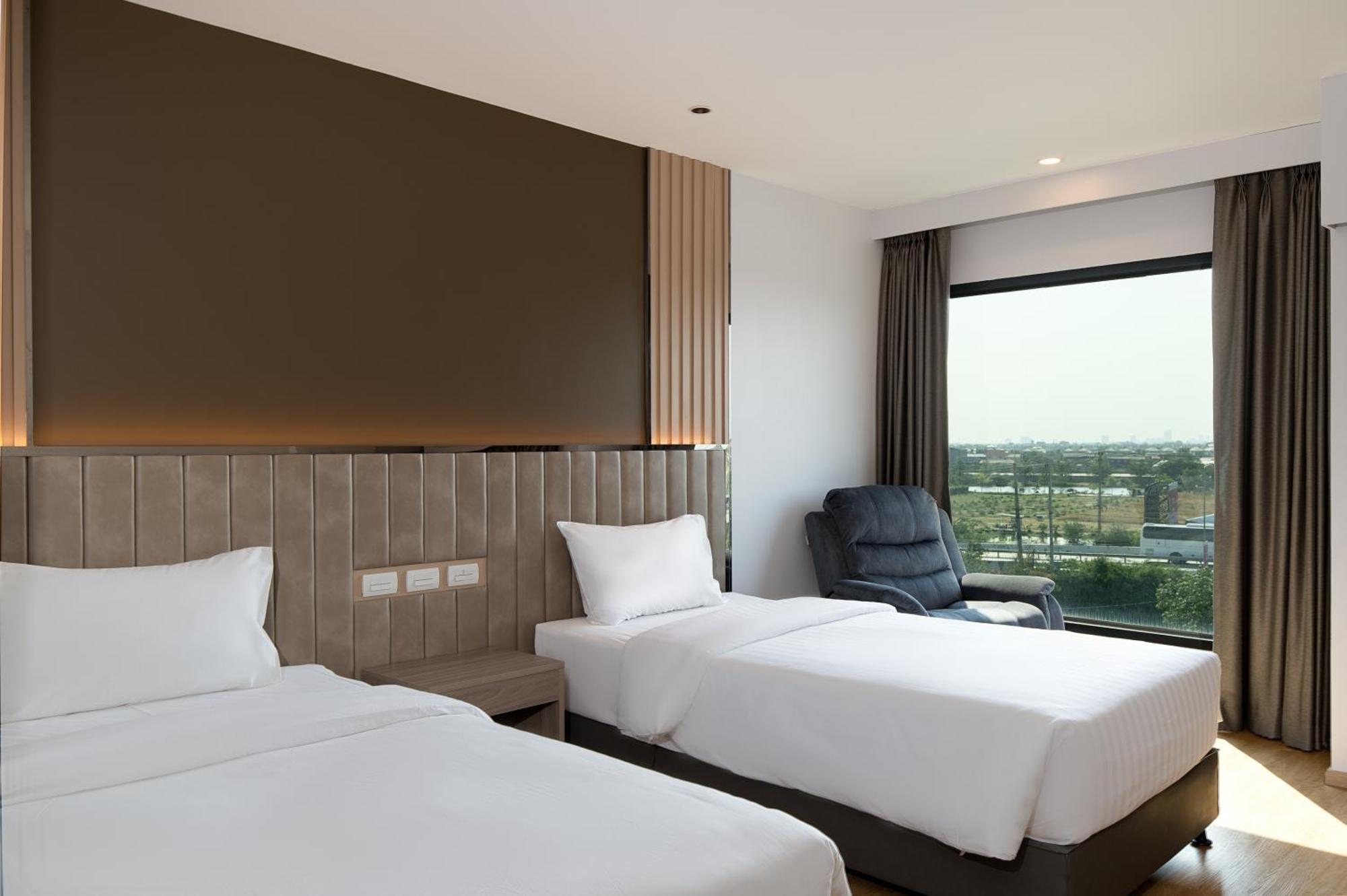 Crystal Srivaree Suvarnabhumi Hotel Ban Khlong Bang Krathiam Værelse billede