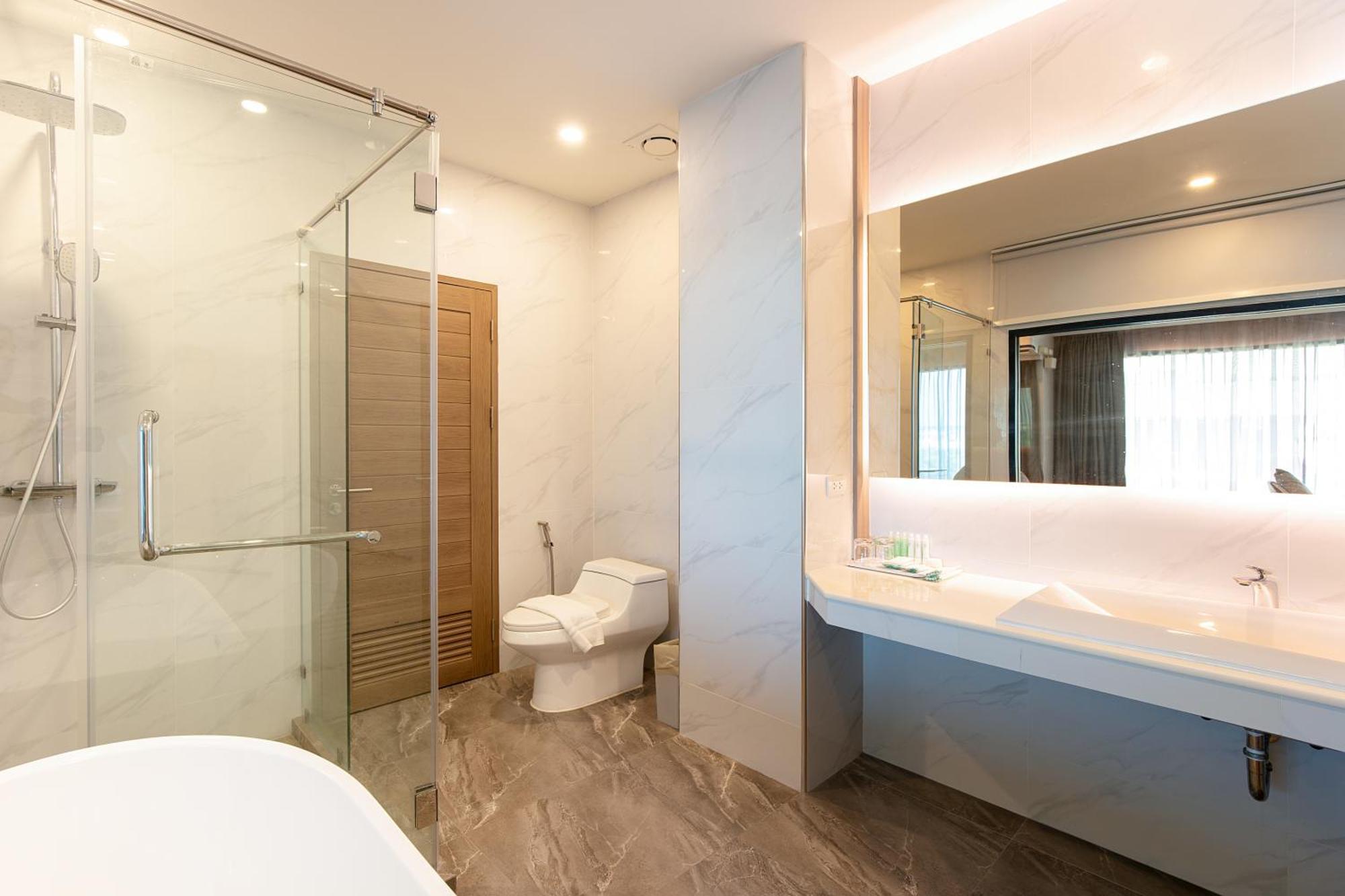 Crystal Srivaree Suvarnabhumi Hotel Ban Khlong Bang Krathiam Værelse billede