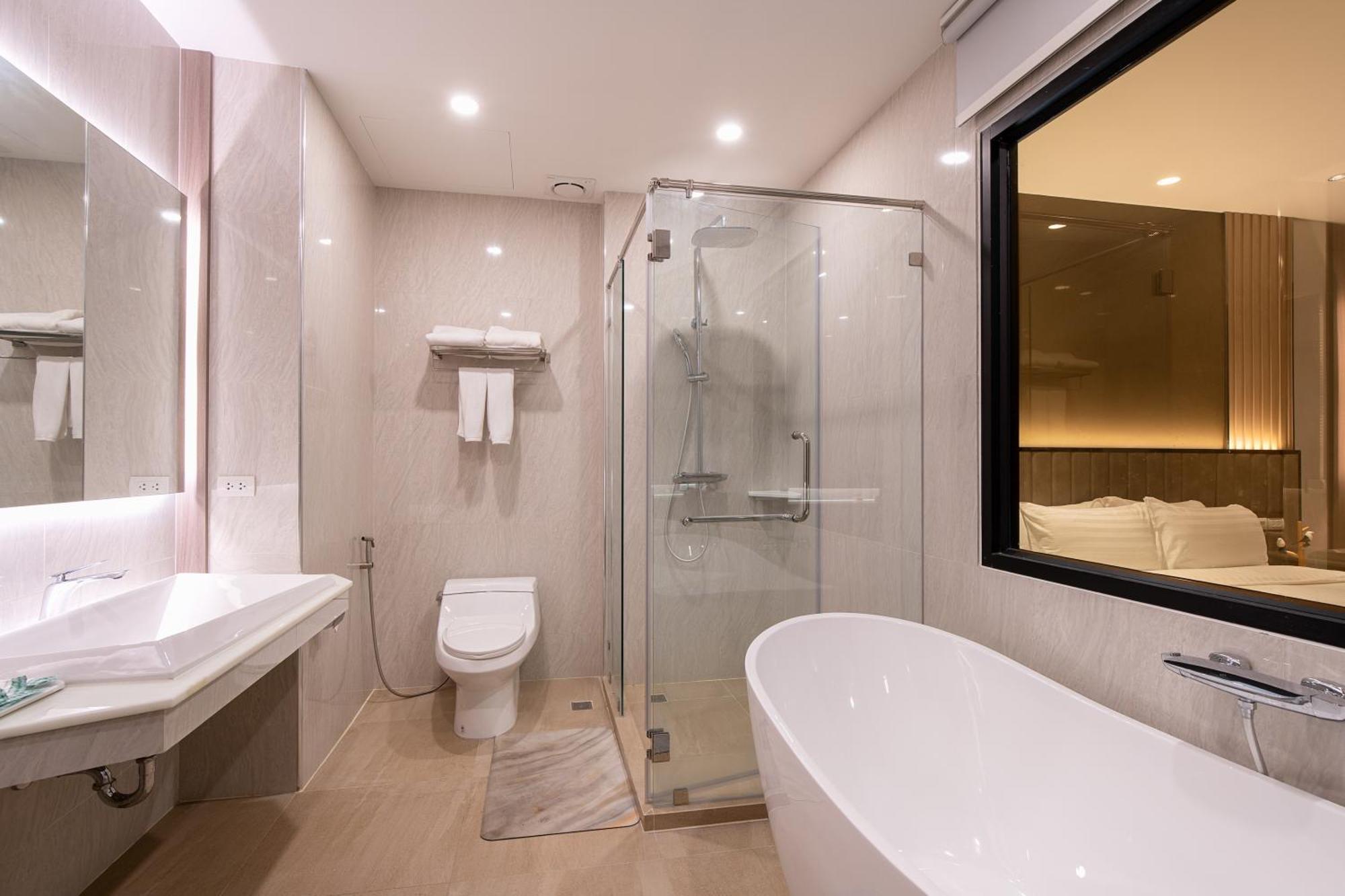 Crystal Srivaree Suvarnabhumi Hotel Ban Khlong Bang Krathiam Værelse billede