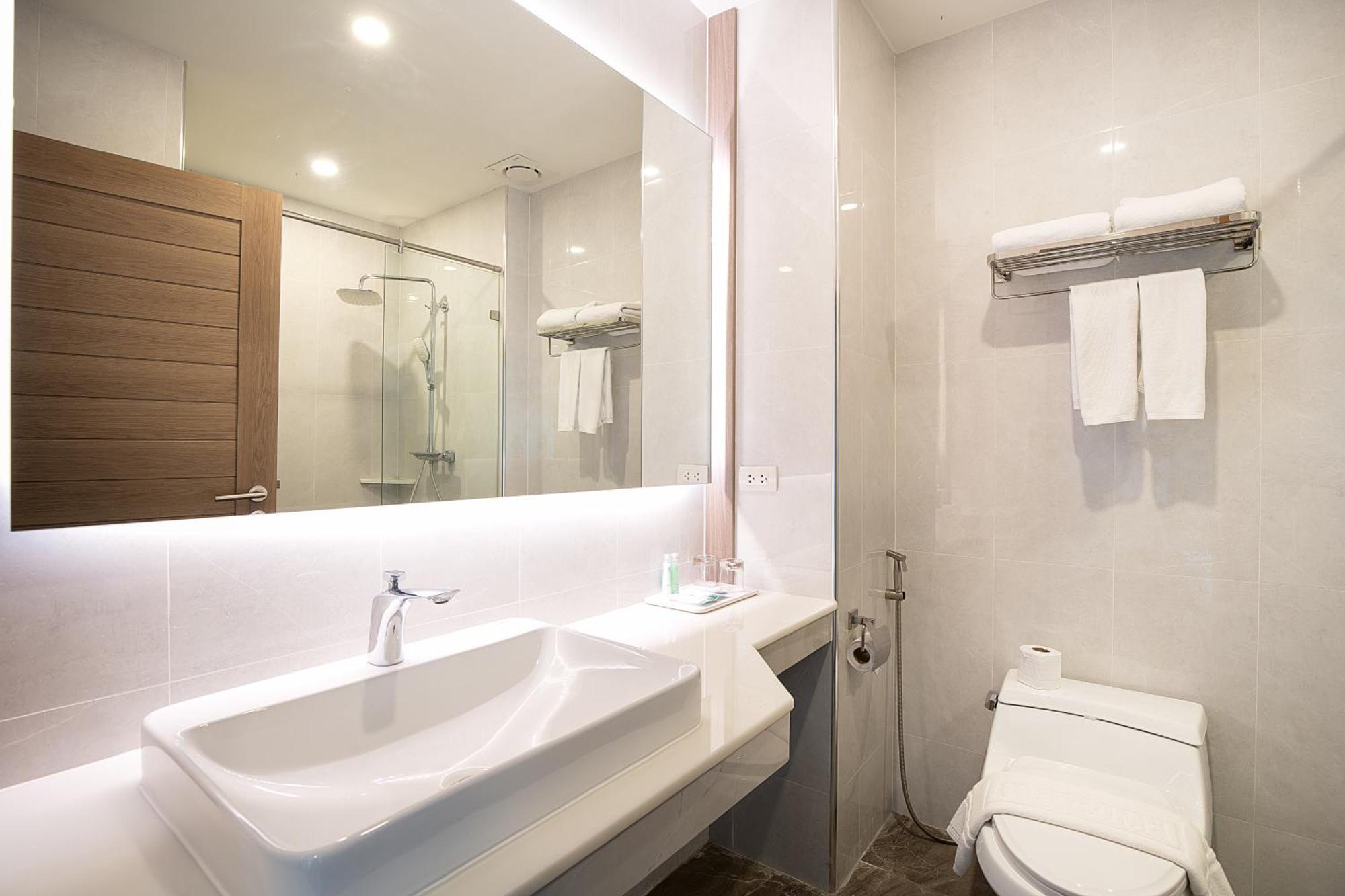 Crystal Srivaree Suvarnabhumi Hotel Ban Khlong Bang Krathiam Eksteriør billede